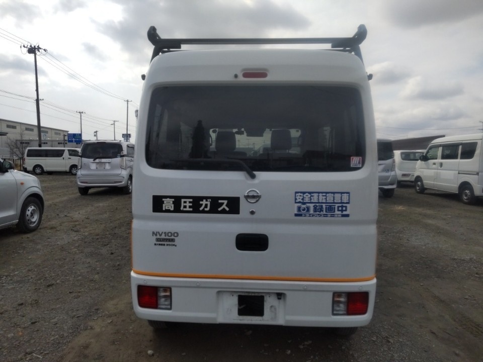 NISSAN NV100 CLIPPER