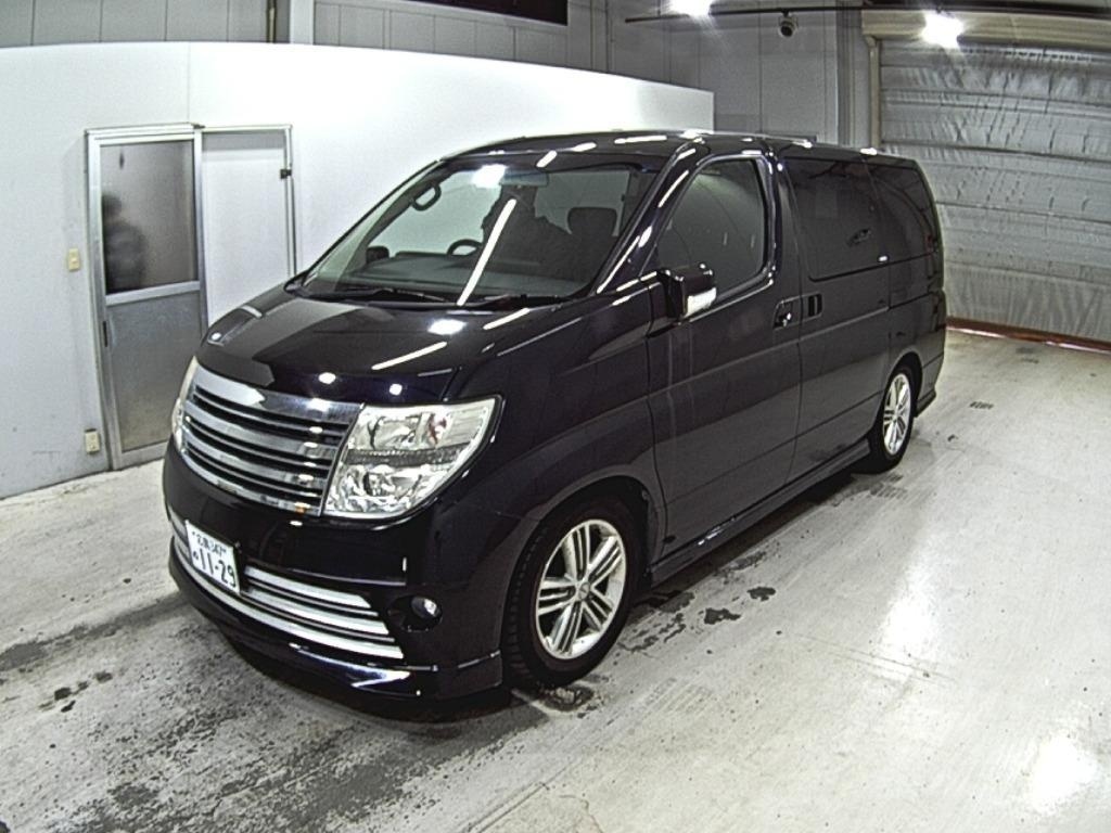 NISSAN ELGRAND