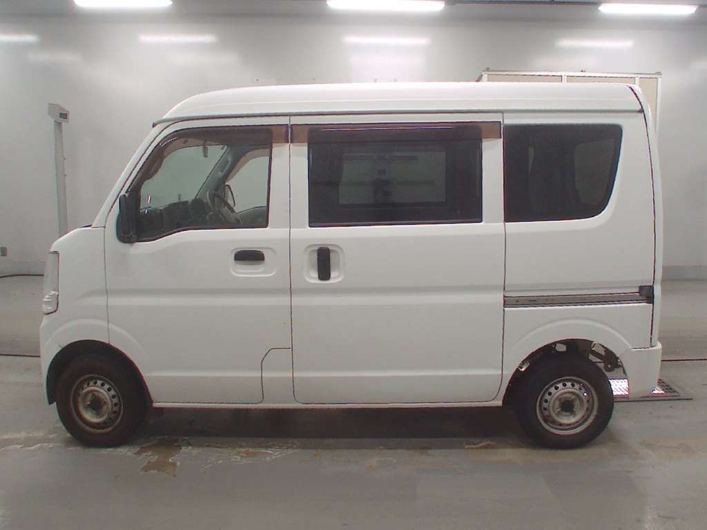 MITSUBISHI MINICAB