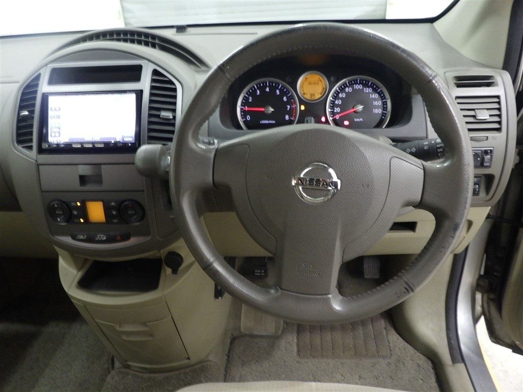 NISSAN LAFESTA