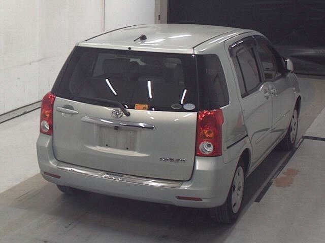 TOYOTA RAUM