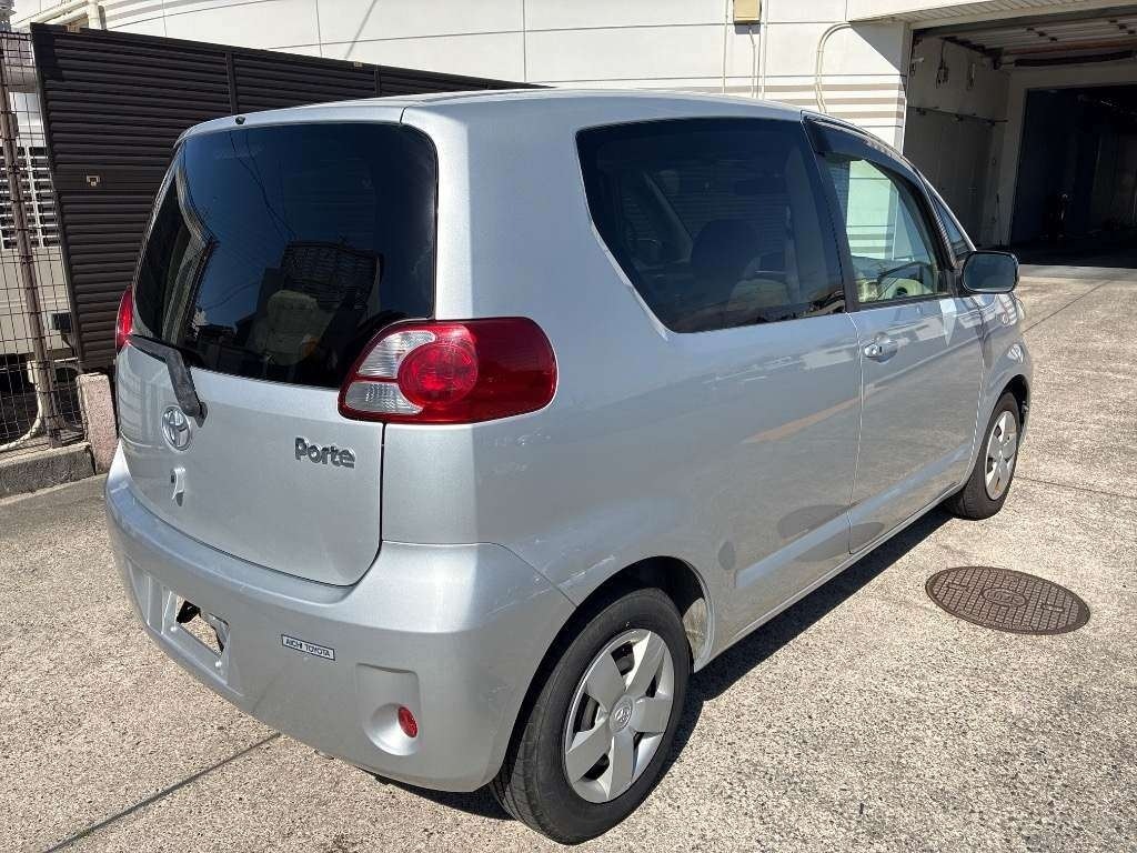 TOYOTA PORTE