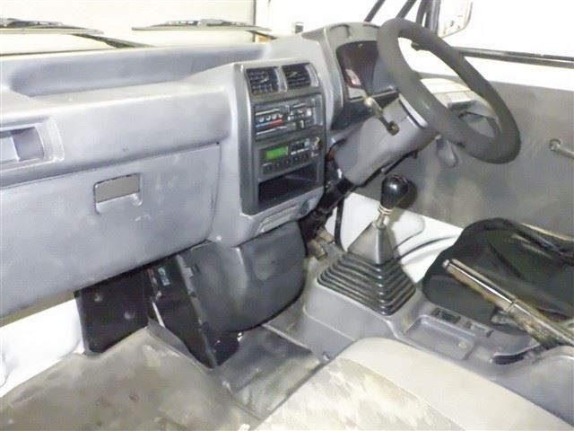 MITSUBISHI MINICAB