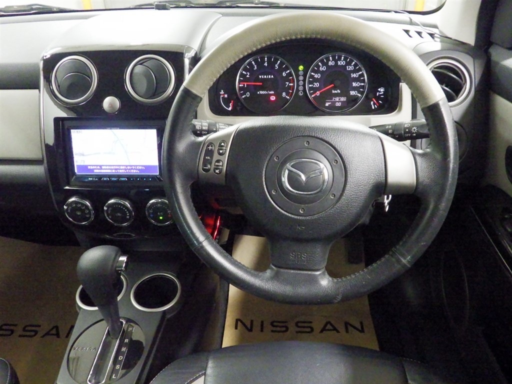 MAZDA VERISA