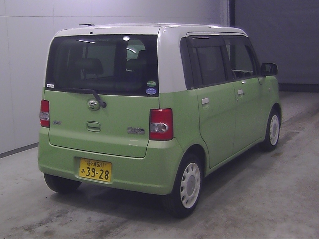 DAIHATSU MOVE CONTE