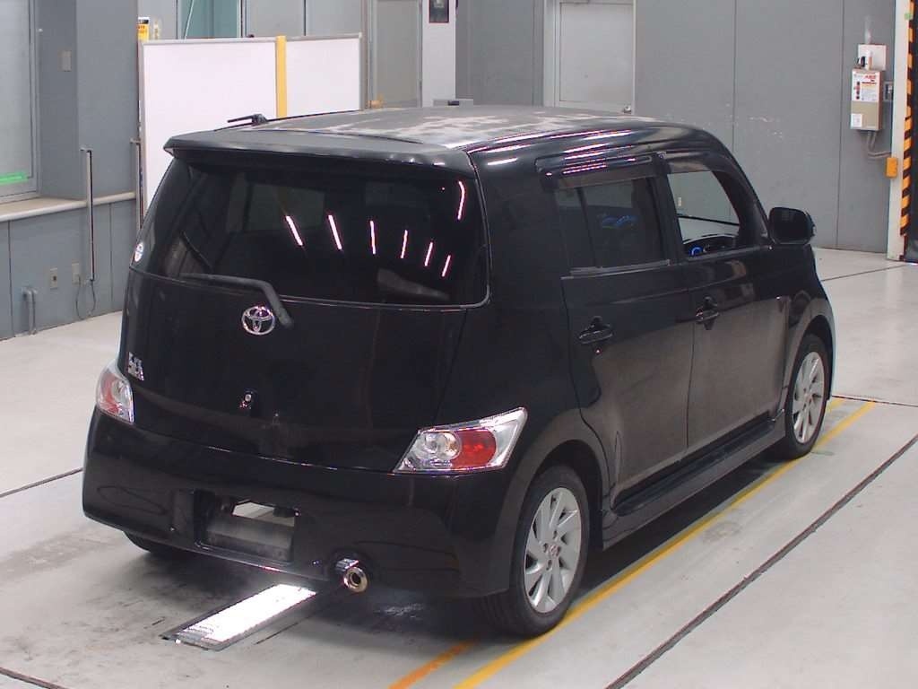TOYOTA BB