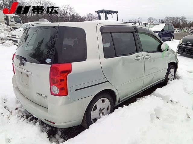 TOYOTA RAUM