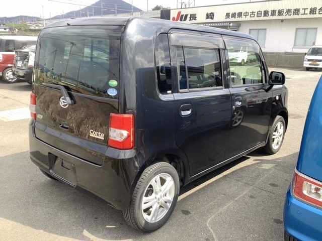 DAIHATSU MOVE CONTE
