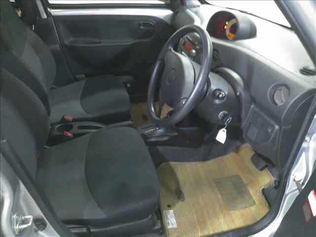 DAIHATSU ESSE