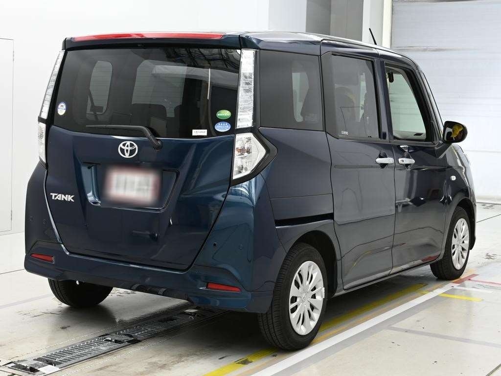 TOYOTA TANK