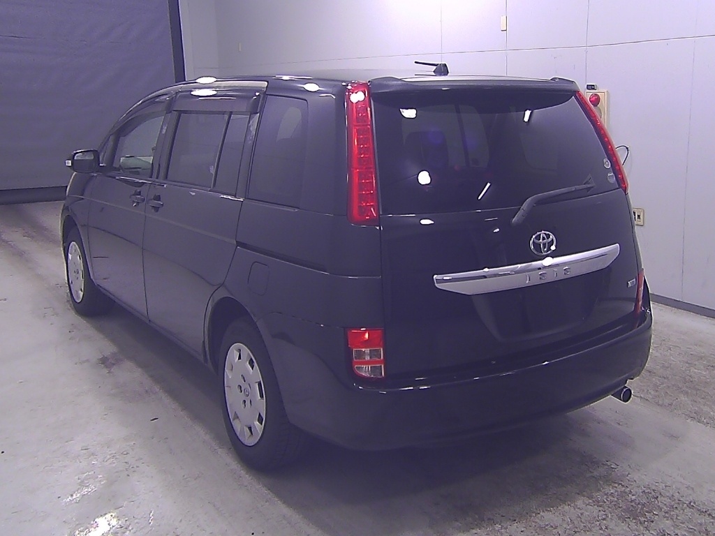 TOYOTA ISIS