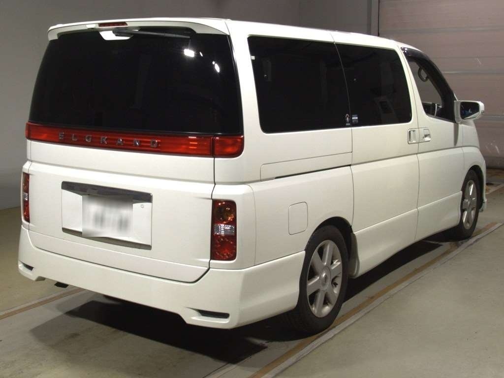NISSAN ELGRAND