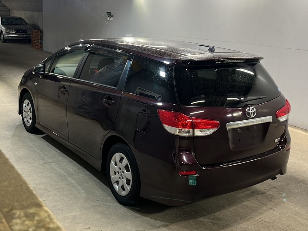 TOYOTA WISH