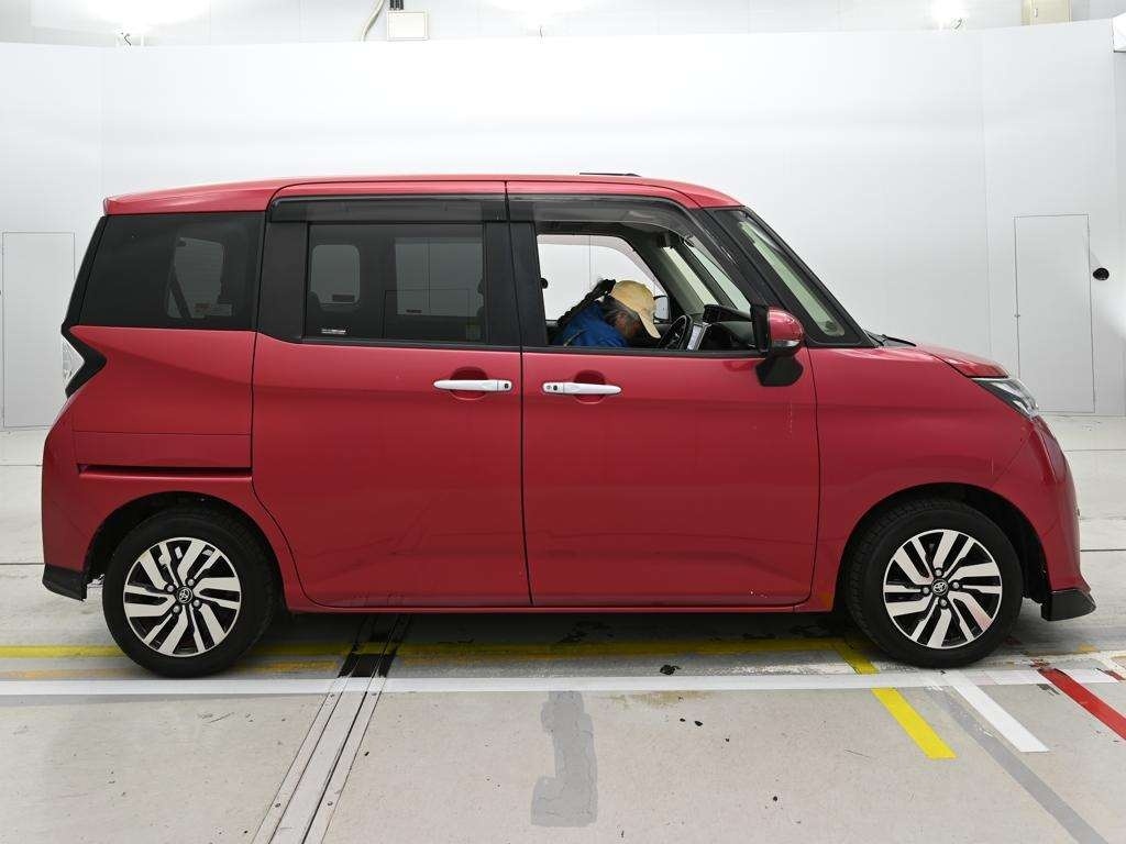 TOYOTA TANK