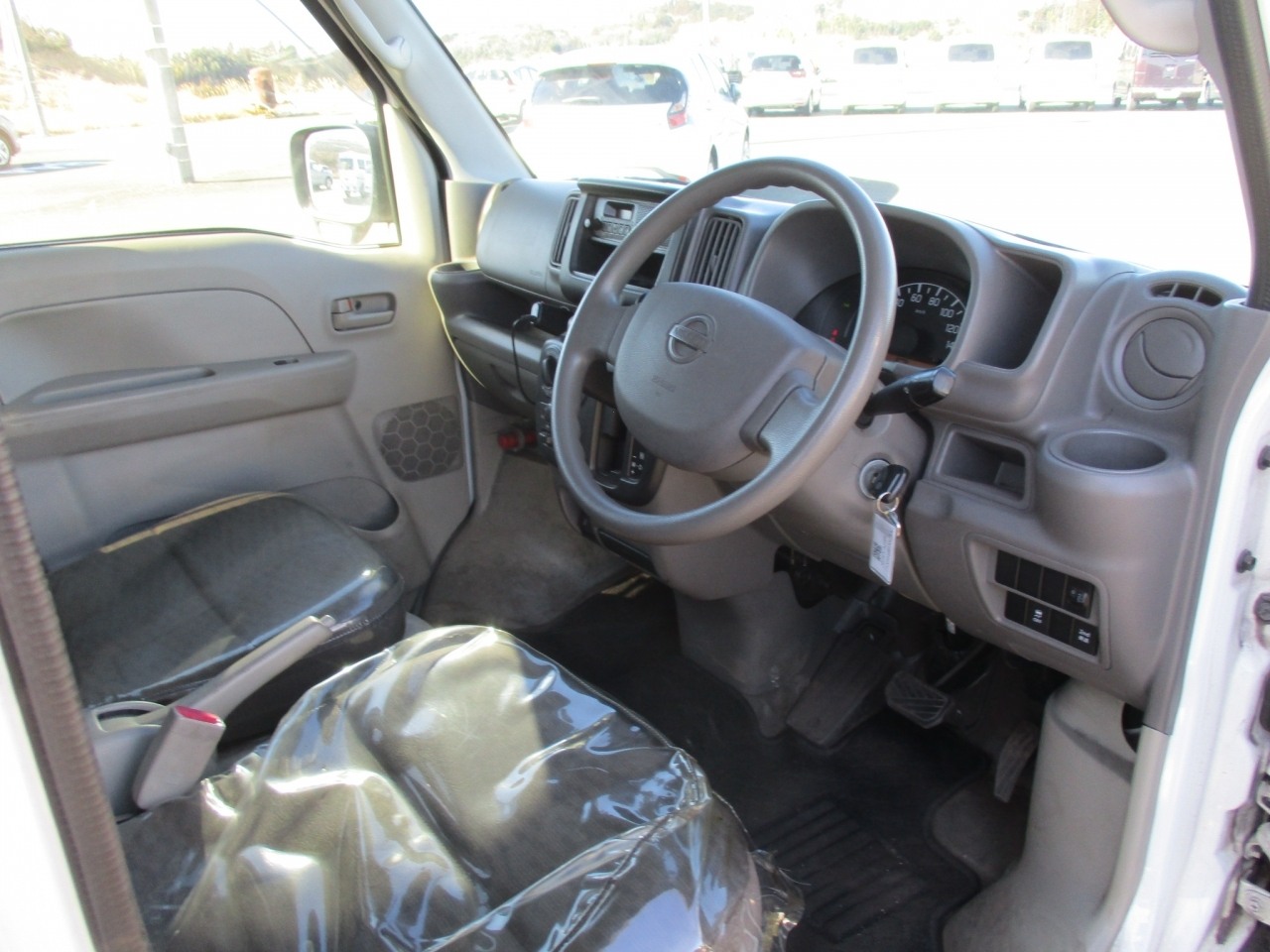 NISSAN NV100 CLIPPER