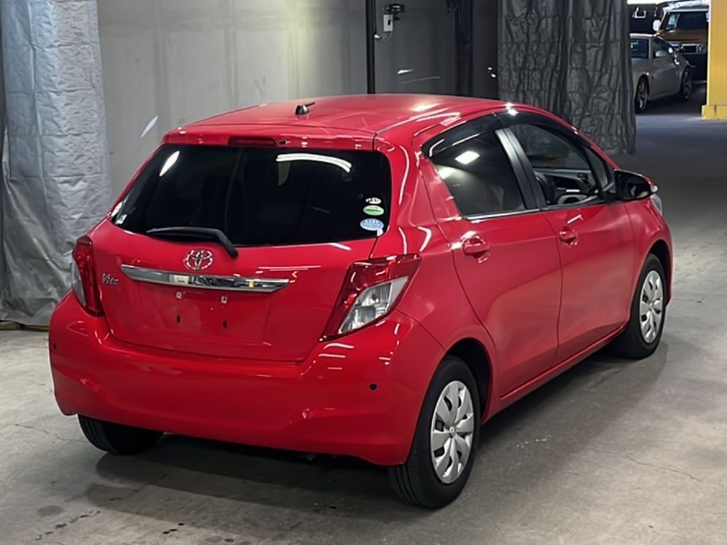 TOYOTA VITZ