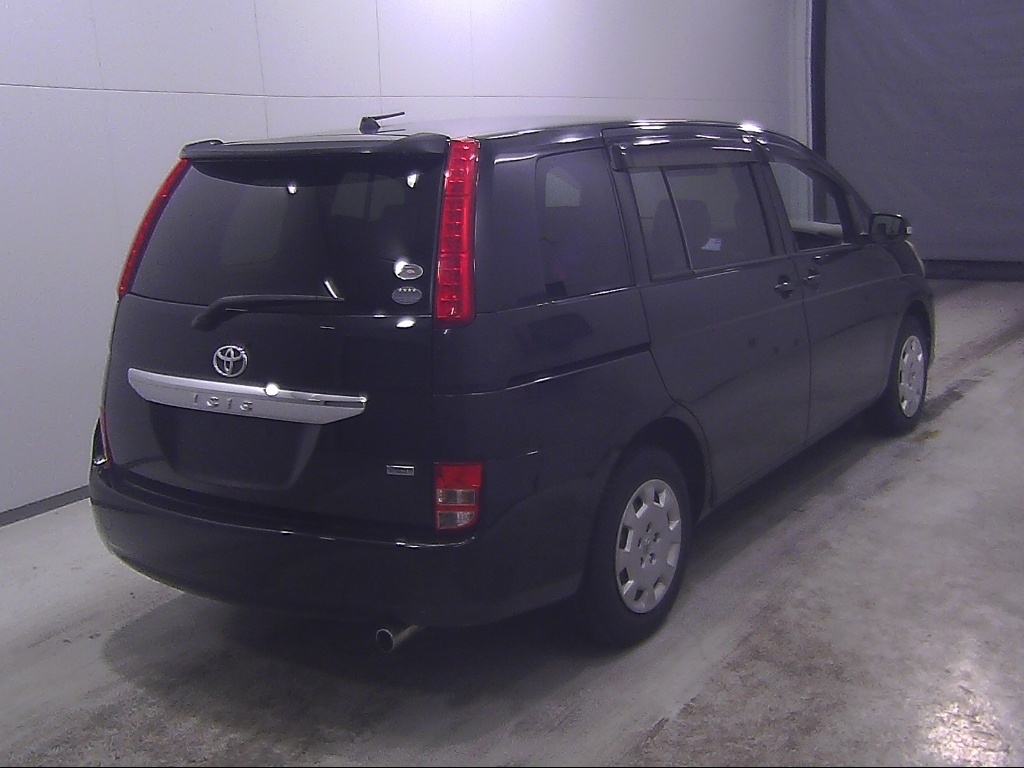 TOYOTA ISIS
