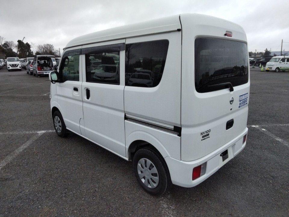 NISSAN NV100 CLIPPER