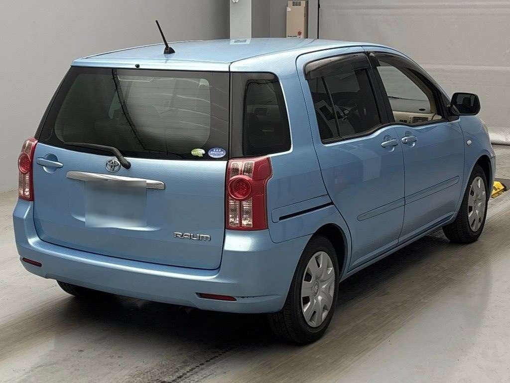 TOYOTA RAUM