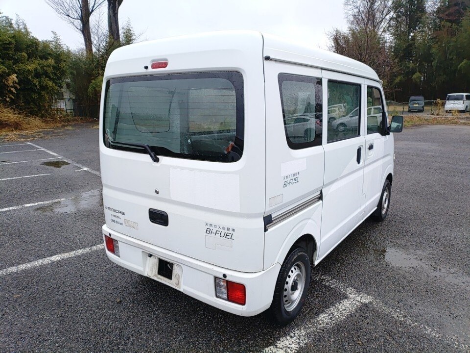 MITSUBISHI MINICAB