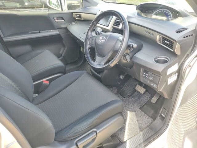 HONDA FREED SPIKE