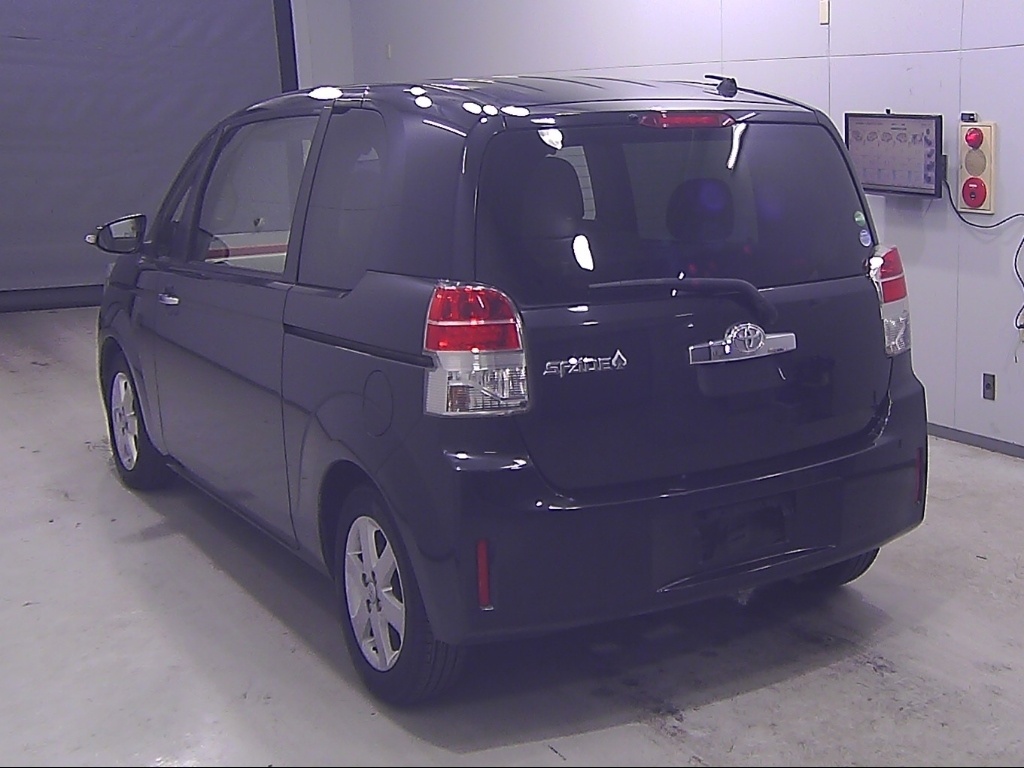 TOYOTA SPADE