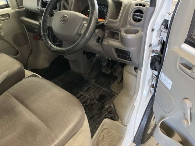 NISSAN NV100 CLIPPER