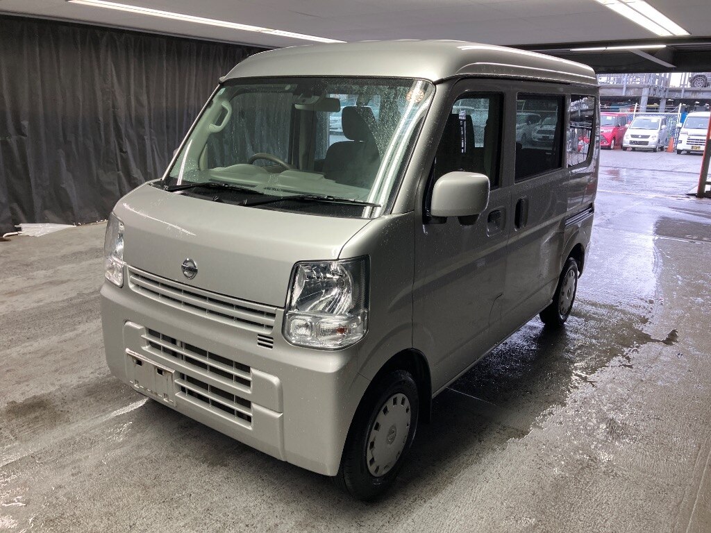 NISSAN NV100 CLIPPER