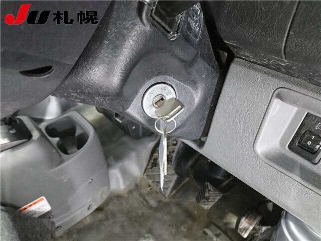 NISSAN CLIPPER