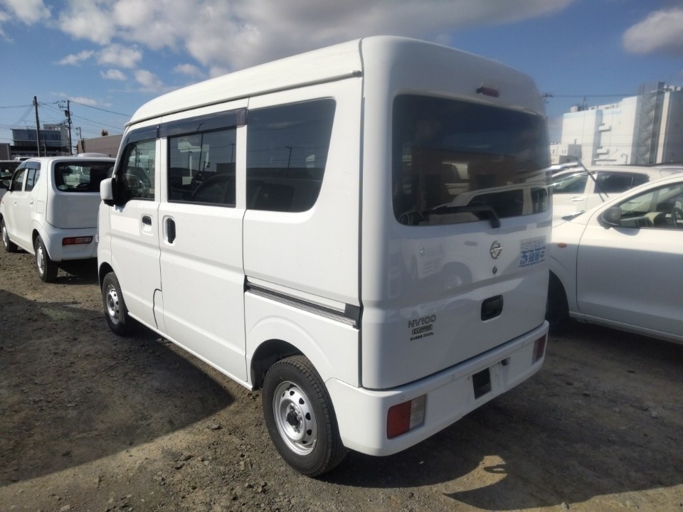 NISSAN NV100 CLIPPER