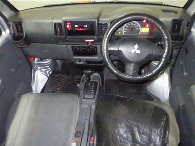 MITSUBISHI MINICAB