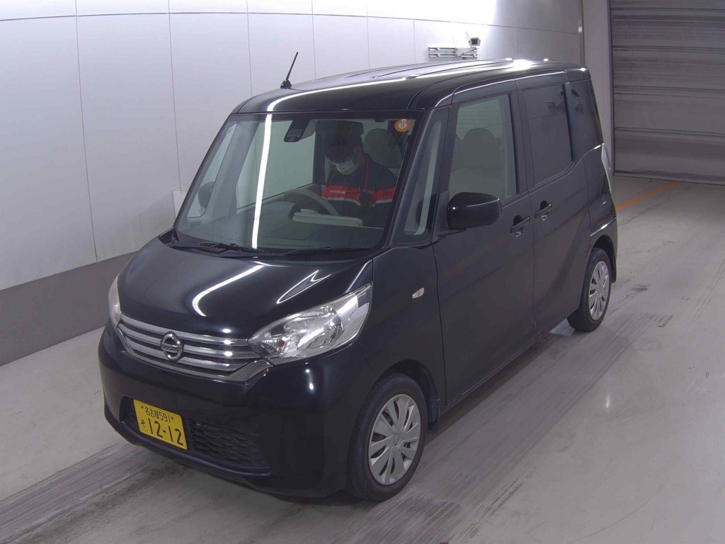 NISSAN DAYZ ROOX
