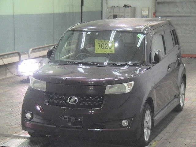 TOYOTA BB