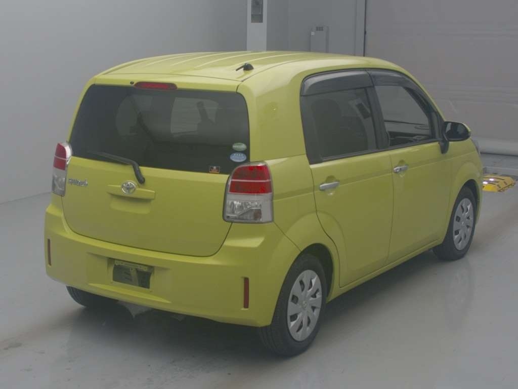 TOYOTA SPADE