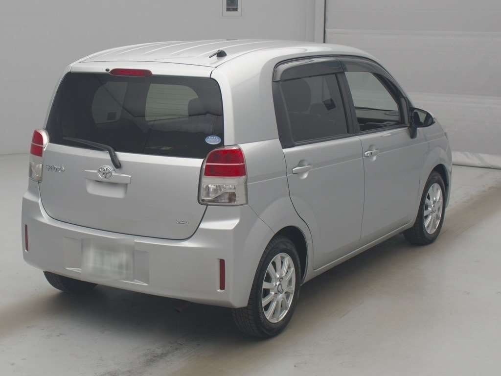 TOYOTA SPADE