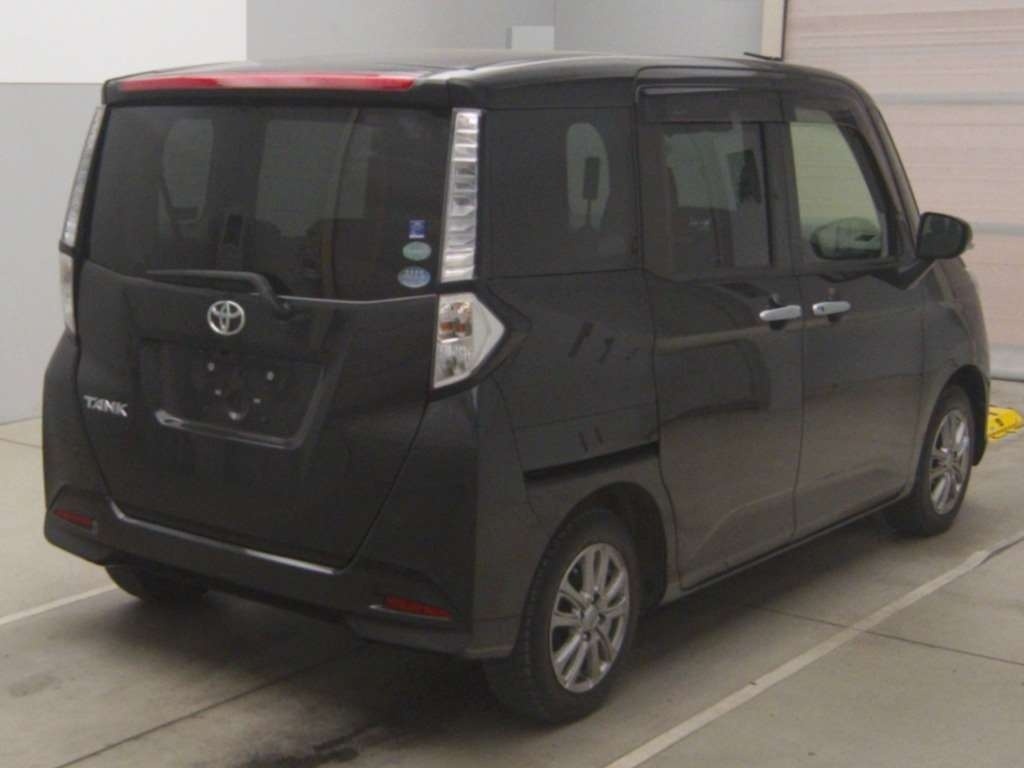 TOYOTA TANK