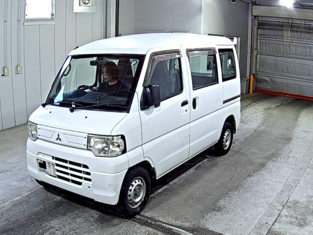 MITSUBISHI MINICAB