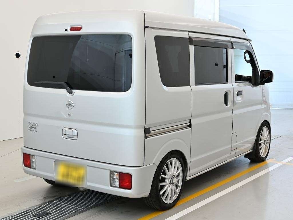 NISSAN NV100 CLIPPER