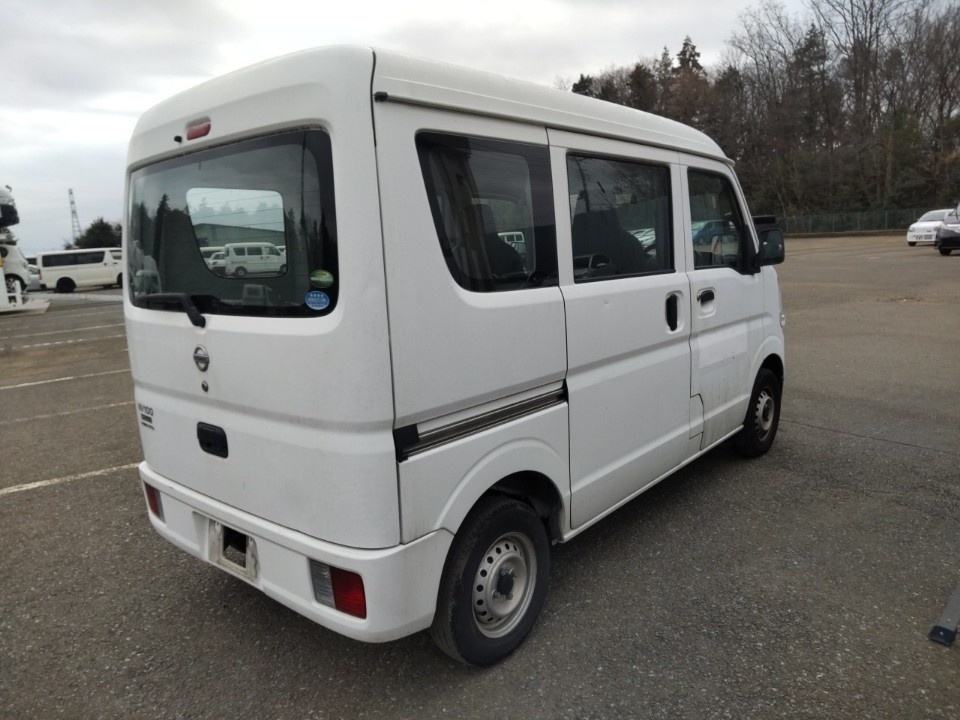 NISSAN NV100 CLIPPER