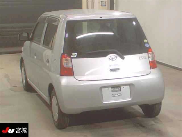 DAIHATSU ESSE