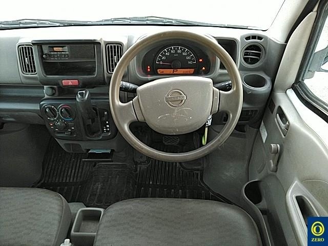 NISSAN NV100 CLIPPER