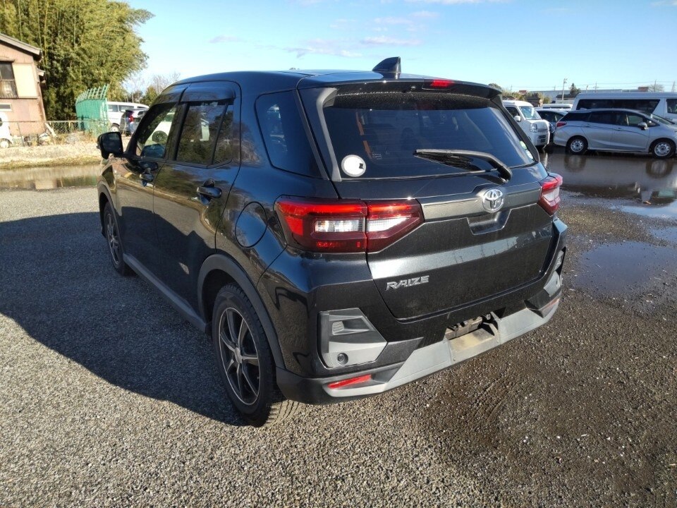 TOYOTA RAIZE