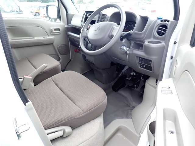 MITSUBISHI MINICAB