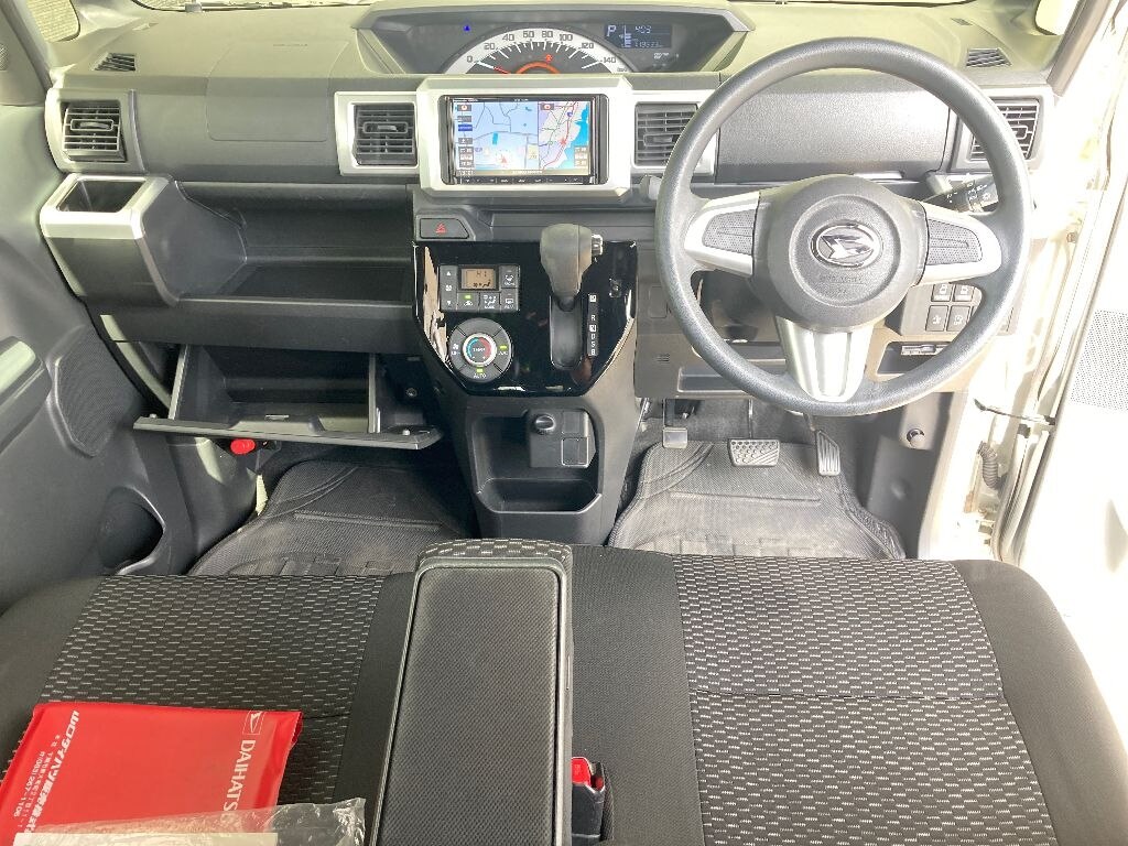 DAIHATSU WAKE