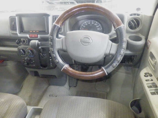 NISSAN NV100 CLIPPER