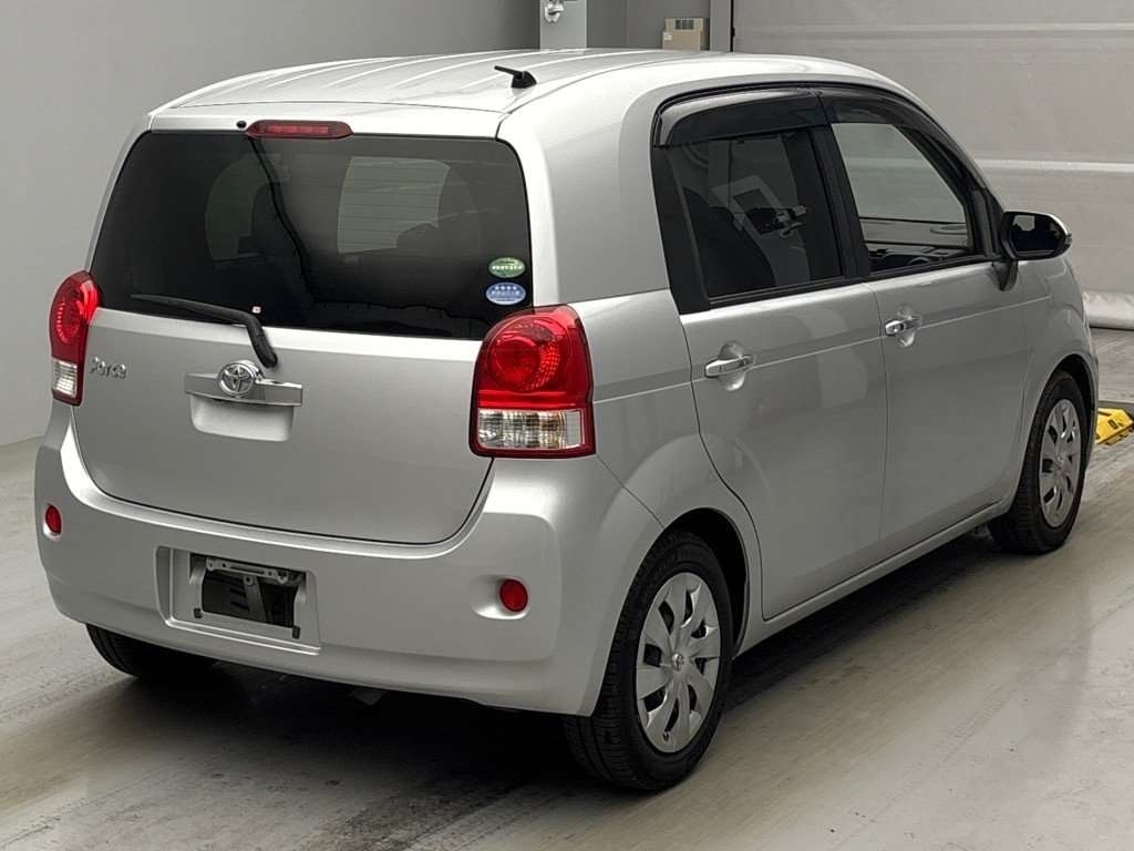 TOYOTA PORTE