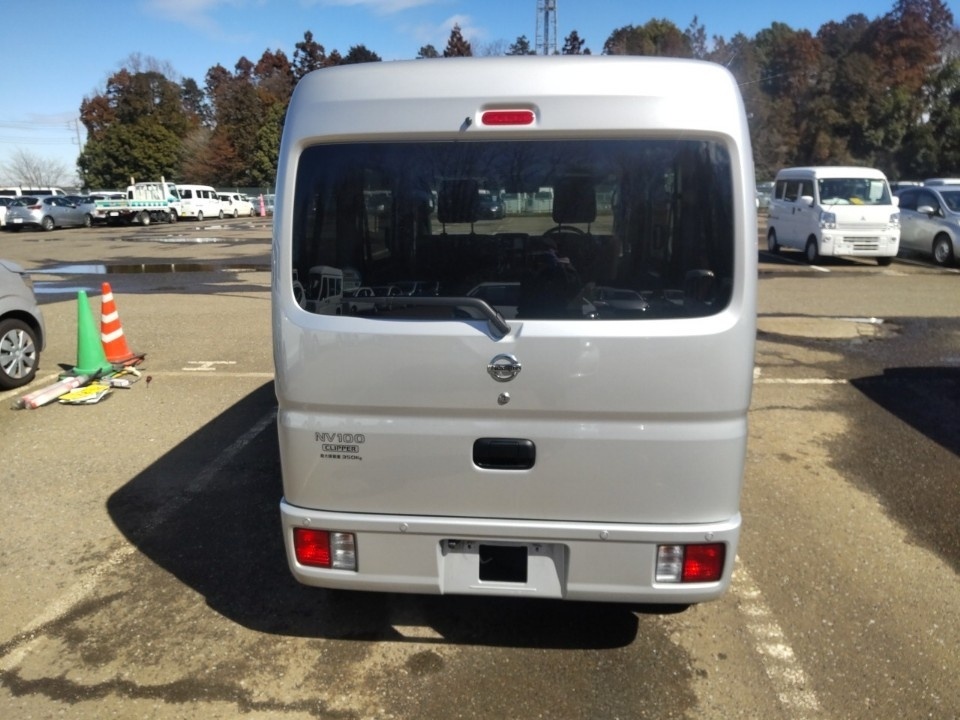 NISSAN NV100 CLIPPER