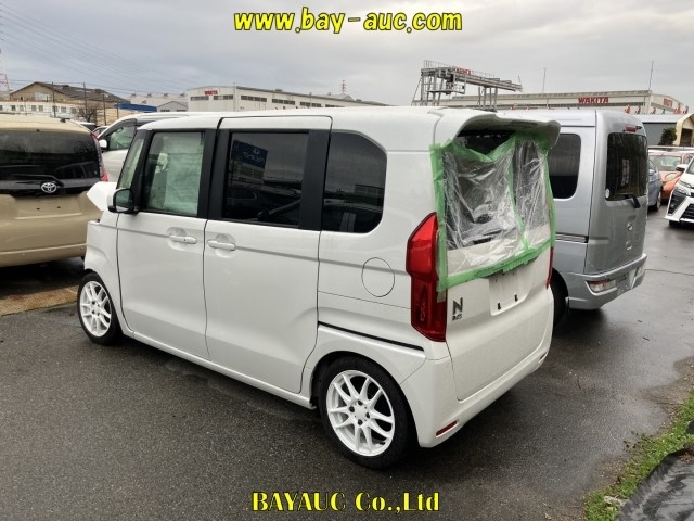 HONDA N-BOX