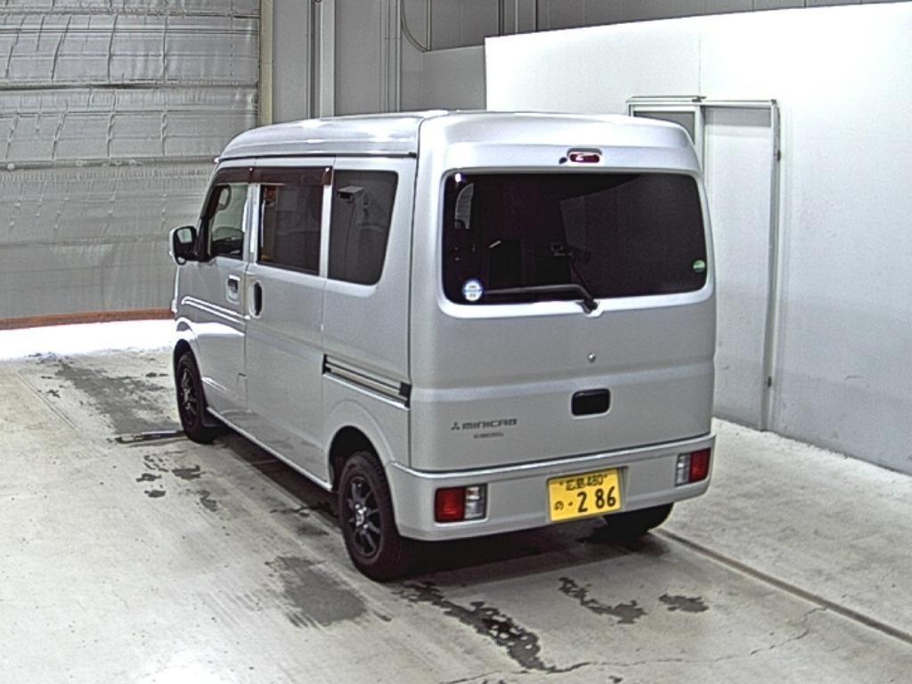 MITSUBISHI MINICAB
