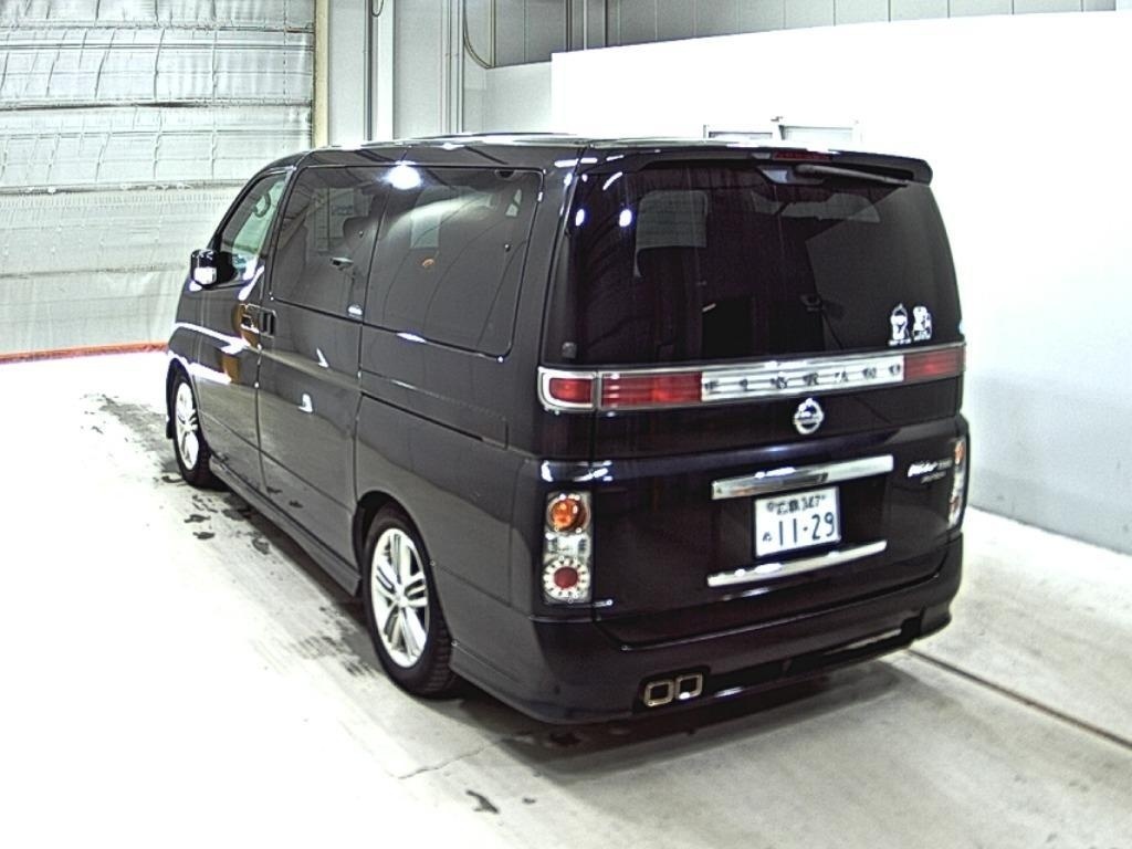 NISSAN ELGRAND